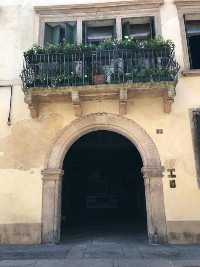 Apartamento Residenza Pedrotti Vicenza Exterior foto
