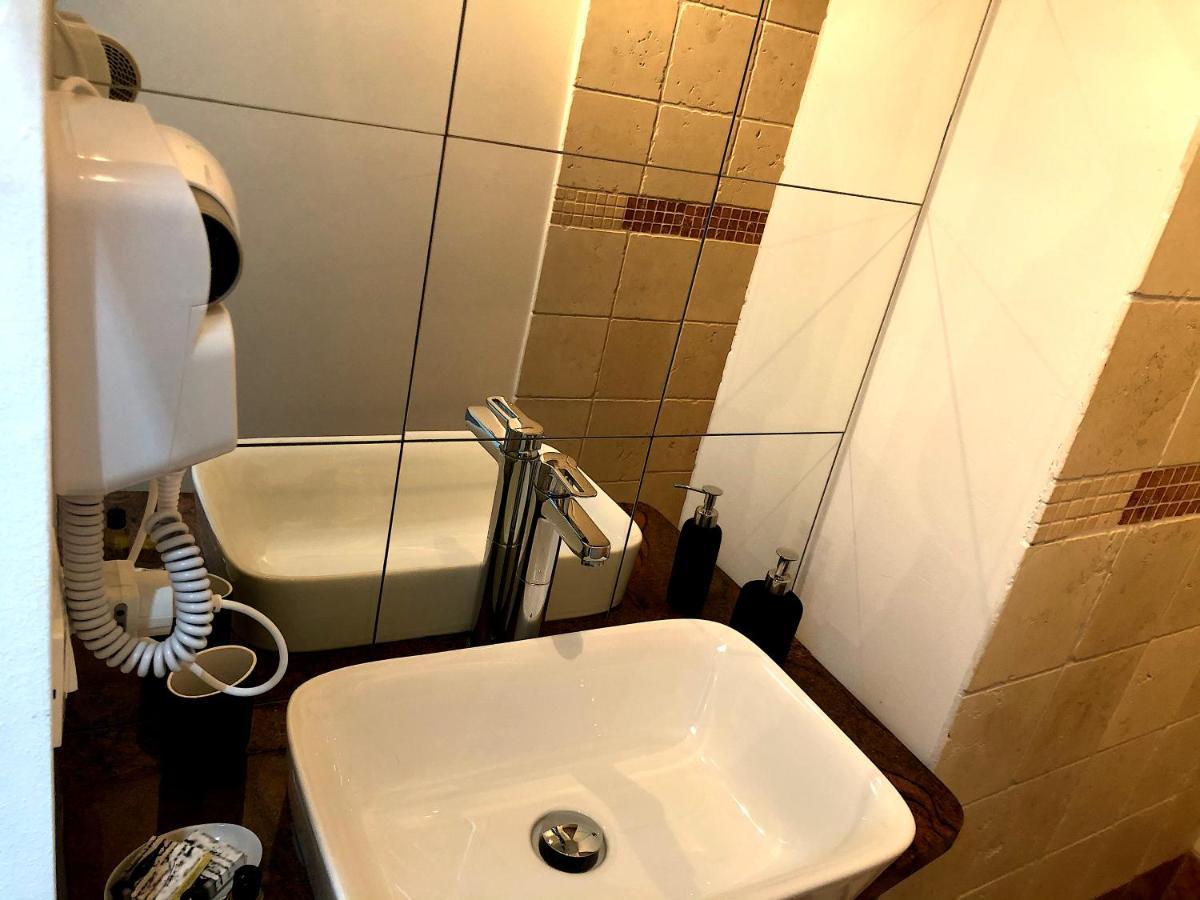 Apartamento Residenza Pedrotti Vicenza Exterior foto